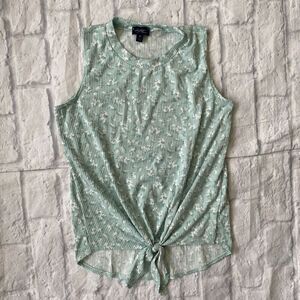 Daytrip youth M sleeveless floral print hi low shirt w/front tie knot